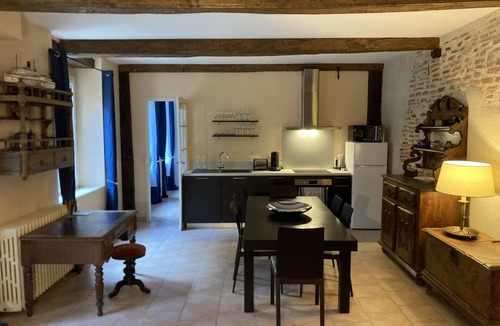 Agen House | Agen hyper center - Gîte 60m² with swimming pool - sleeps 4