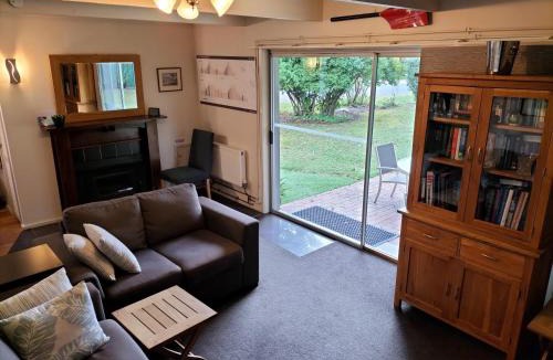 Bright House | Ageri Holiday House