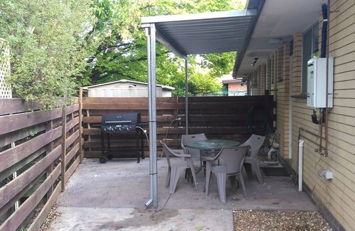 Bright Apartment | Ageri Pet Friendly Holiday Unit