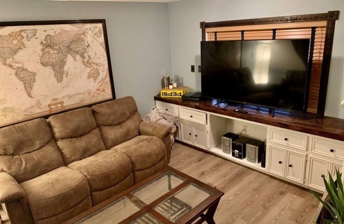 College Station House | ✨Aggie Retreat✨SPACIOUS🏡Sleeps 17🛏🏟Close to Campus