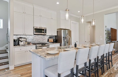 Redmond Terrace House | Aggieland Crossing ~ Huge Gameday Backyard!