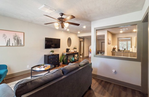 College Hills Estates House | Aggieland Gem-Minutes from Texas A&M
