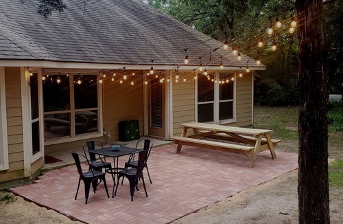 Bryan House | Aggieland’s Hidden Hideout, secluded yet convenient to all local attractions