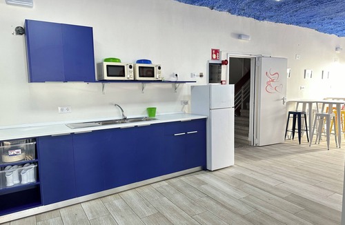 Roses Town Center Hostel | Agi Gloria Rooms 102 Hostel for rent in Roses Girona.