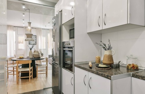 El Putget i Farro Apartment | Agnello - 3 bedrooms and office in Sant Gervasi