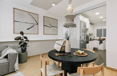 El Putget i Farro Apartment | Agnello - 3 bedrooms and office in Sant Gervasi