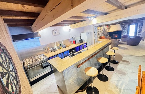 Aulus-les-Bains House | Agouadis barn. Private mini golf course. Rated 3 épis, all-inclusive