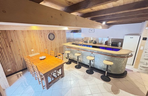 Aulus-les-Bains House | Agouadis barn. Private mini golf course. Rated 3 épis, all-inclusive