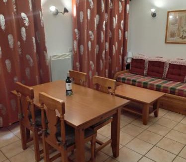 Cauterets Apartment | Agréable appartement avec balcon dans résidence calme