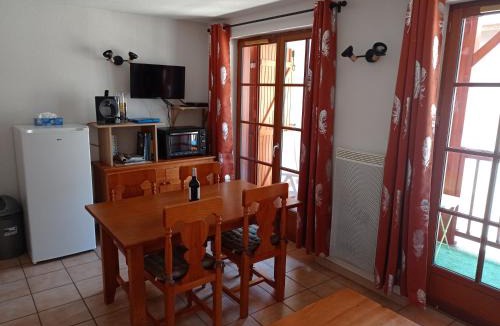 Cauterets Apartment | Agréable appartement avec balcon dans résidence calme
