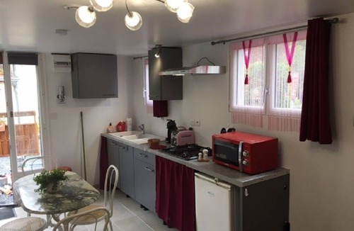 Ardentes Cottage | Agréable Chalet a la Campagne Avec SPA Privatisé