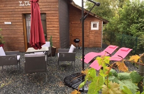 Ardentes Cottage | Agréable Chalet a la Campagne Avec SPA Privatisé