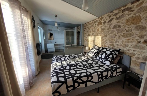 Le Poire-sur-Vie Bed & Breakfast | agréable chambre d'hôtes au calme avec vue sur le jardin
