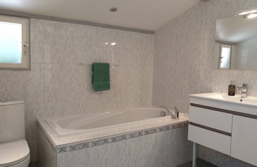 Brezilhac Bed & Breakfast | Agréable Chambre Indépendante Avec Piscine & Parc