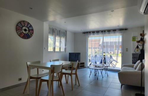 Saint-Genou House | Agréable maison au cœur d'un petit village