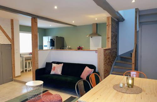 Boeil-Bezing Apartment | Agréable Maison de 72m2, avec terrasse privée