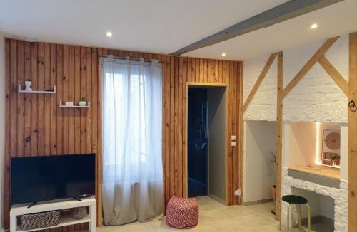 Boeil-Bezing Apartment | Agréable Maison de 72m2, avec terrasse privée