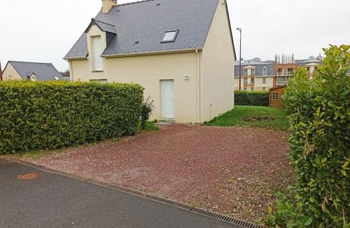 Dozule House | Agréable maison moderne, entre campagne et mer !