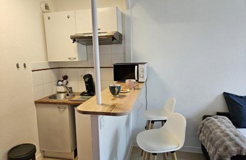 Guilhemery Apartment | Agréable Studio - Centre ville - Balcon
