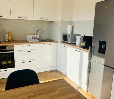 Pau Nord Apartment | Agréable Studio Chantilly avec balcon et parking securisé