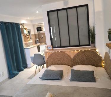 Le Bourg Apartment | agréable studio