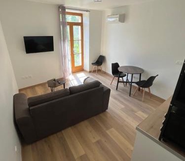 La Voulte-sur-Rhone Apartment | Agréable T2 rénové à neuf