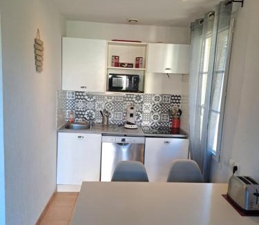 Gallargues-le-Montueux Apartment | Agréable Villa en petite Camargue 35 m2 WIFI