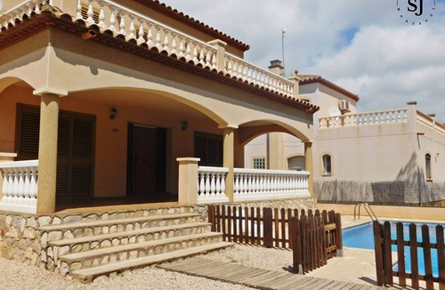 Les Tres Cales Ski Chalet | Agradable Villa con Piscina