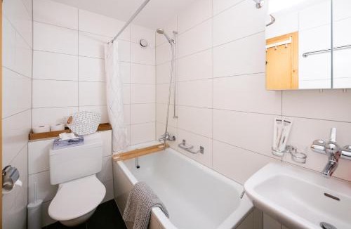 Davos-Platz Apartment | Agrimonia - möbilierte Ferienwohnung mit Balkon