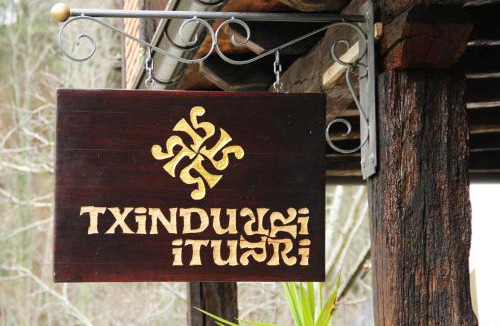 Deba House | Agroturismo Sidreria Txindurri Iturri