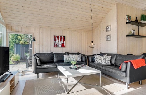 Hou House | "Agved" - 1.5km from the sea by Interhome
