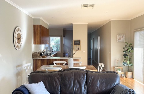 Queenscliff House | Ah, Bethune St, Beach Escape.