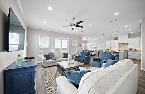 Jamaica Beach House | Ahab's Lookout - Gorgeous Views - Pool and Hot Tub!