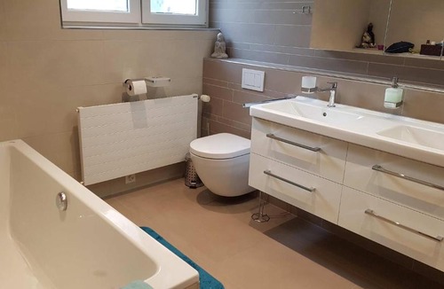 Buchs Apartment | Ahornwohnung, ruhige Lage, nähe Bahnhof und Zentrum