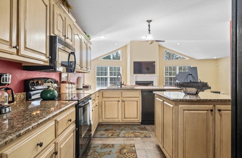 Russellville Apartment | Aidan`s Mountainside Manor: Serene, Spacious Elegance near Adventure