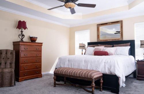 Russellville House | Aidans Mountainside Manor