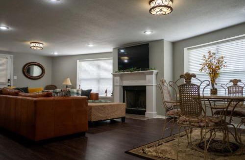 Russellville House | Aidans Mountainside Manor