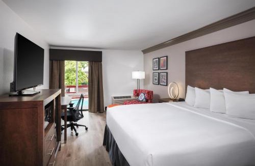Greater South River City Hotel | Aiden Austin City Hotel