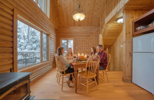 Saint-Paul-de-Montminy Ski Chalet | Aigle | Ski-in/out | Appalaches Park | 16 Guests