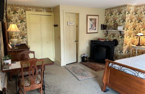 Franklin Bed & Breakfast | Aiken Manor B&B