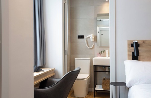 Burjasot Hotel | Aila II Hotel Boutique