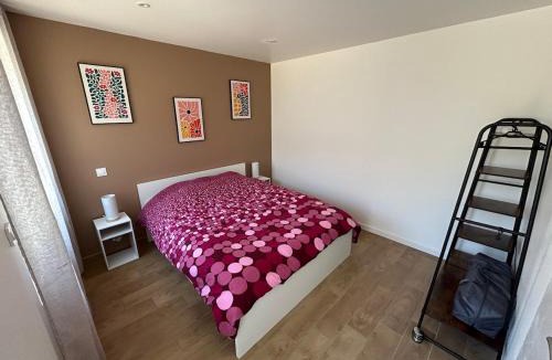 Jaunay-Clan House | Aim Scope