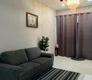 Kampung Telaga Nibong House | Aina Guest House