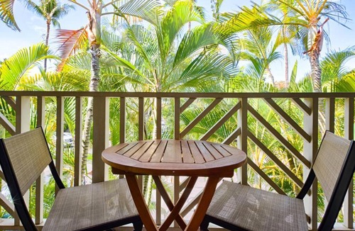 Historic Lahaina Front Street Apartment | AINA NALU 2BR CONDO BY FRONT ST AND BEACH