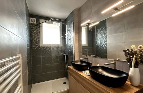 Colomiers Apartment | Air Arcade - 1 à 6 Personnes