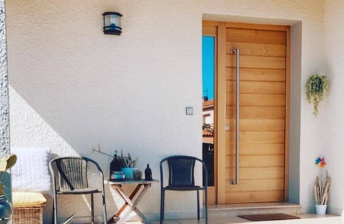 Villeneuve-de-la-Raho Villa | Air-conditioned architect villa with swimming pool