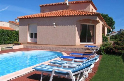 Laroque-des-Alberes Villa | AIR-CONDITIONED VILLA GARDEN SWIMMING POOL CLASS 4*