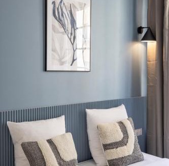 Le Pre-Saint-Gervais Apartment | Air-conditioned and cozy haven