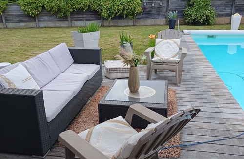 Saint-Jean-d'Illac Villa | Air-conditioned villa for rent between Bordeaux and Bassin d'Arcachon