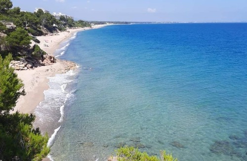 Miami Platja Villa | Air-conditioned seaside villa with private pool